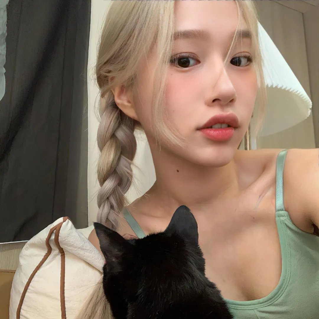 疯疯癫癫的阿兹洛